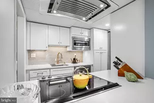 212 3rd St NE, Washington, DC 20002 - Photo 8