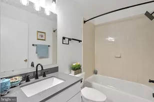 842 Hr Dr SE, Washington, DC 20032 - Photo 20