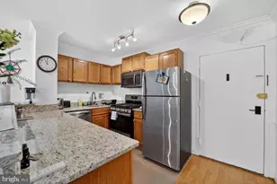 950 25th St NW, Washington, DC 20037 - Photo 6