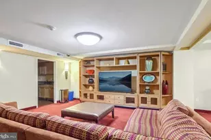 950 25th St NW, Washington, DC 20037 - Photo 26
