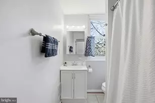 1020 10th St NE, Washington, DC 20002 - Photo 30