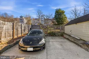 5028 Massachusetts Ave NW, Washington, DC 20016 - Photo 40