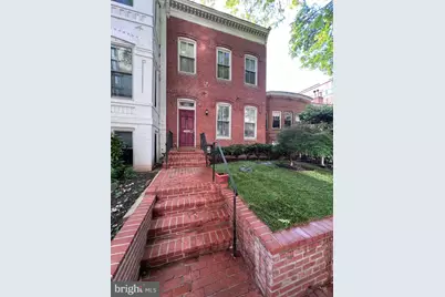 947 25th Street NW, Washington, DC 20037 - Photo 2
