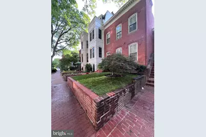 947 25th Street NW, Washington, DC 20037 - Photo 6