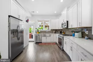 35 T St NW, Washington, DC 20001 - Photo 10