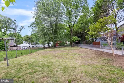 1711 Girard Street NE, Washington, DC 20018 - Photo 22