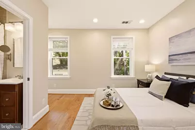 1425 C Street NE, Washington, DC 20002 - Photo 20