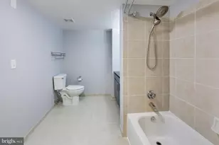 915 E St NW, Washington, DC 20004 - Photo 18