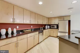 915 E St NW, Washington, DC 20004 - Photo 26
