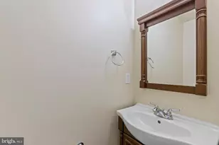 922 Madison St NW, Washington, DC 20011 - Photo 8