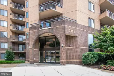 2111 Wisconsin Avenue NW #411, Washington, DC 20007 - Photo 1