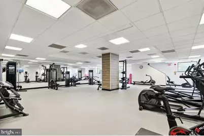 2111 Wisconsin Avenue NW #411, Washington, DC 20007 - Photo 26