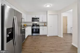 2111 Wisconsin Ave NW, Washington, DC 20007 - Photo 8