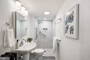 2122 Florida Ave NW, Washington, DC 20008 - Photo 32
