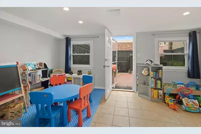 2231 Hall Place NW, Washington, DC 20007 - Photo 18