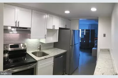 1825 T Street NW #303, Washington, DC 20009 - Photo 2