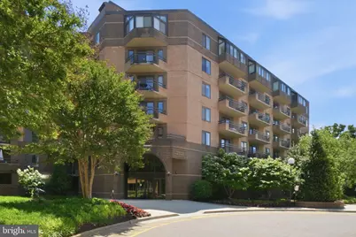 2111 Wisconsin Avenue NW #620, Washington, DC 20007 - Photo 1