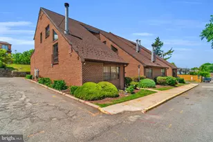 3040 Pineview Ct NE, Washington, DC 20018 - Photo 2