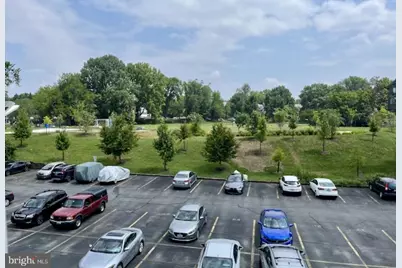 4481 Macarthur Boulevard NW #303, Washington, DC 20007 - Photo 10