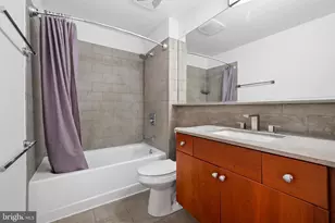 1121 24th St NW, Washington, DC 20037 - Photo 14
