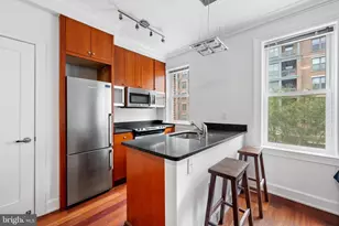 1121 24th St NW, Washington, DC 20037 - Photo 6