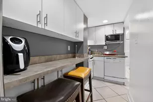 1914 11th St NW, Washington, DC 20001 - Photo 32