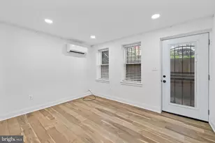 2032 15th St NW, Washington, DC 20009 - Photo 4