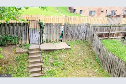 1712 Capitol Avenue NE, Washington, DC 20002 - Photo 4
