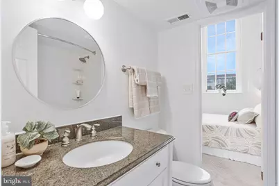 410 5th Street NE #13, Washington, DC 20002 - Photo 10