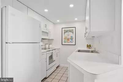 410 5th Street NE #13, Washington, DC 20002 - Photo 8