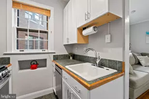 2707 Adams Mill Rd NW, Washington, DC 20009 - Photo 24