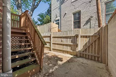 916 East Capitol Street NE, Washington, DC 20003 - Photo 56