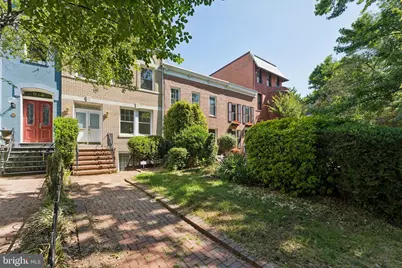 916 East Capitol Street NE, Washington, DC 20003 - Photo 2