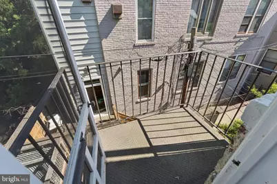 916 East Capitol Street NE, Washington, DC 20003 - Photo 34