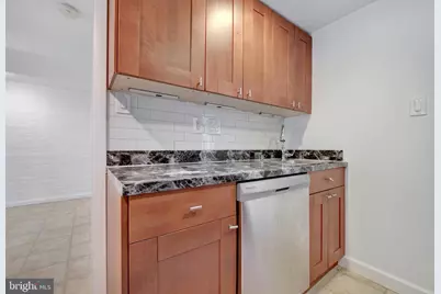 916 East Capitol Street NE, Washington, DC 20003 - Photo 64