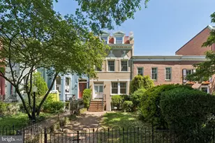 916 East Capitol St NE, Washington, DC 20003 - Photo 1