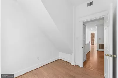 916 East Capitol Street NE, Washington, DC 20003 - Photo 26