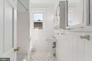 916 East Capitol St NE, Washington, DC 20003 - Photo 18