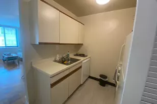 2030 F St NW, Washington, DC 20006 - Photo 8