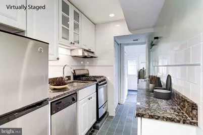 2335 40th Street NW #2, Washington, DC 20007 - Photo 8