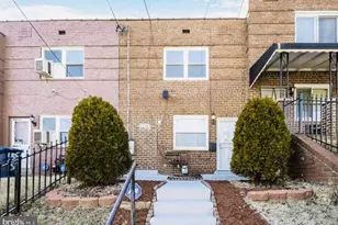2206 15th St NE, Washington, DC 20018 - Photo 2
