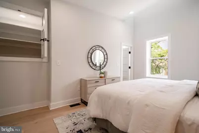 520 Irving Street NW, Washington, DC 20010 - Photo 18