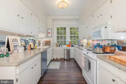 1661 Crescent Place NW #306, Washington, DC 20009 - Photo 8