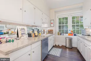 1661 Crescent Pl NW, Washington, DC 20009 - Photo 10