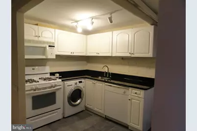 3010 Wisconsin Avenue NW #B1, Washington, DC 20016 - Photo 2