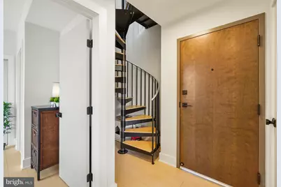 2001 I Street NE #10, Washington, DC 20002 - Photo 6