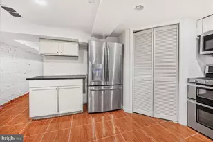 30 R St NE, Washington, DC 20002 - Photo 12