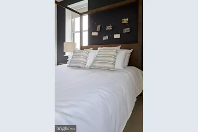 816 Potomac Avenue SE #402, Washington, DC 20003 - Photo 2