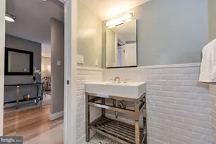 2141 P St NW, Washington, DC 20037 - Photo 24