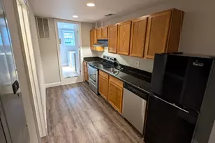 1004 Irving St NW, Washington, DC 20010 - Photo 4